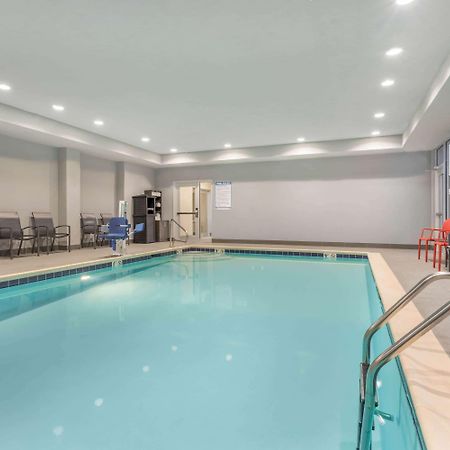 La Quinta Inn And Suites By Wyndham בלומינגטון מראה חיצוני תמונה
