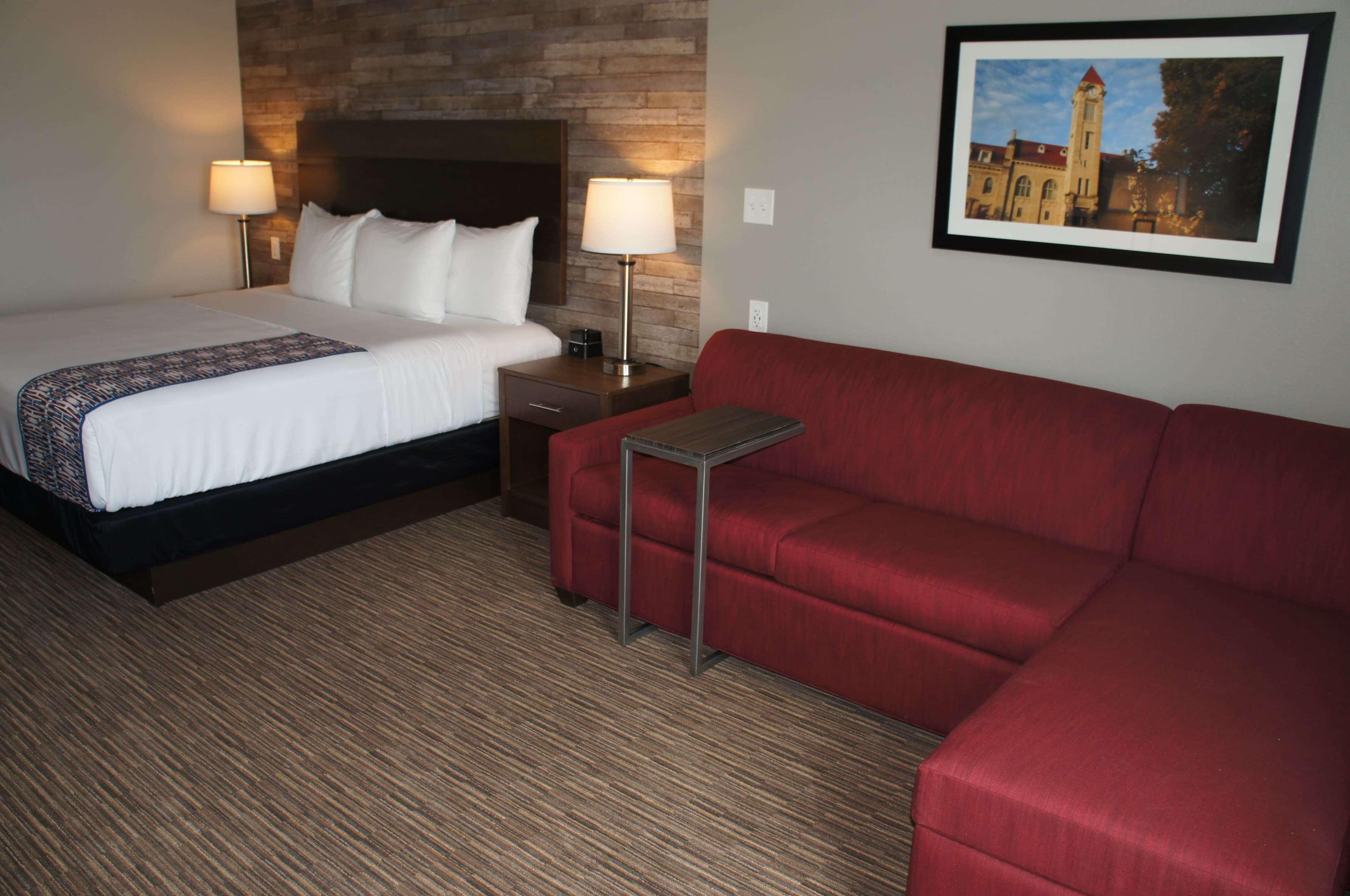 La Quinta Inn And Suites By Wyndham בלומינגטון מראה חיצוני תמונה