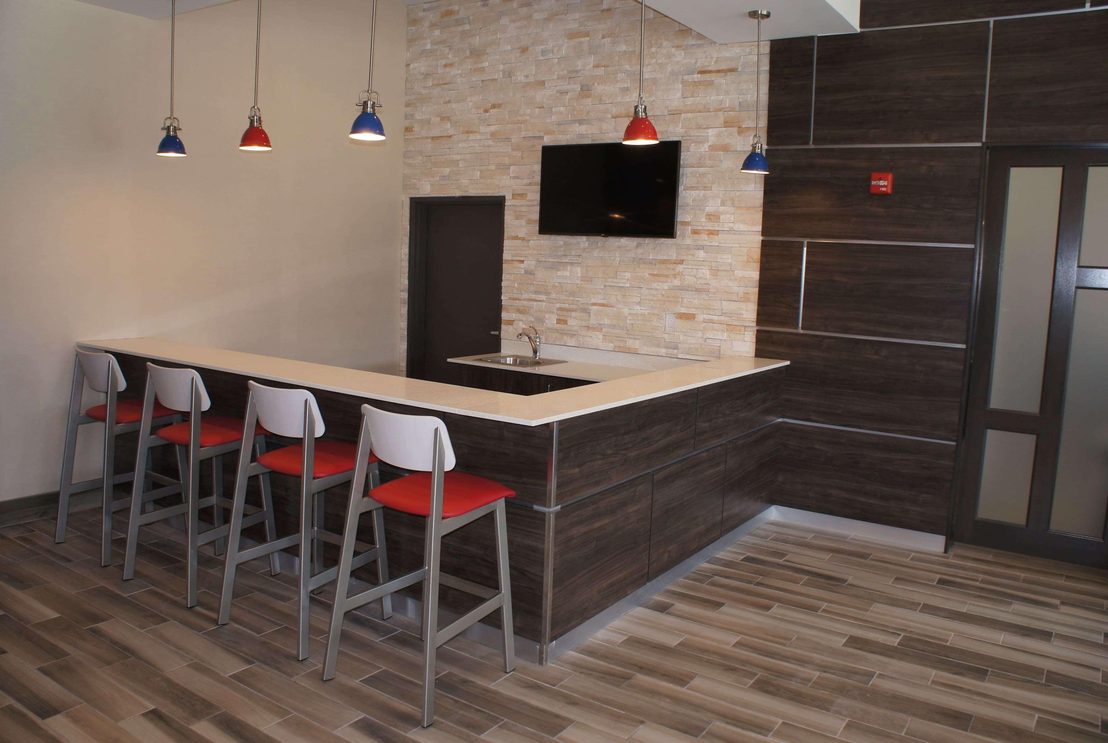 La Quinta Inn And Suites By Wyndham בלומינגטון מראה חיצוני תמונה