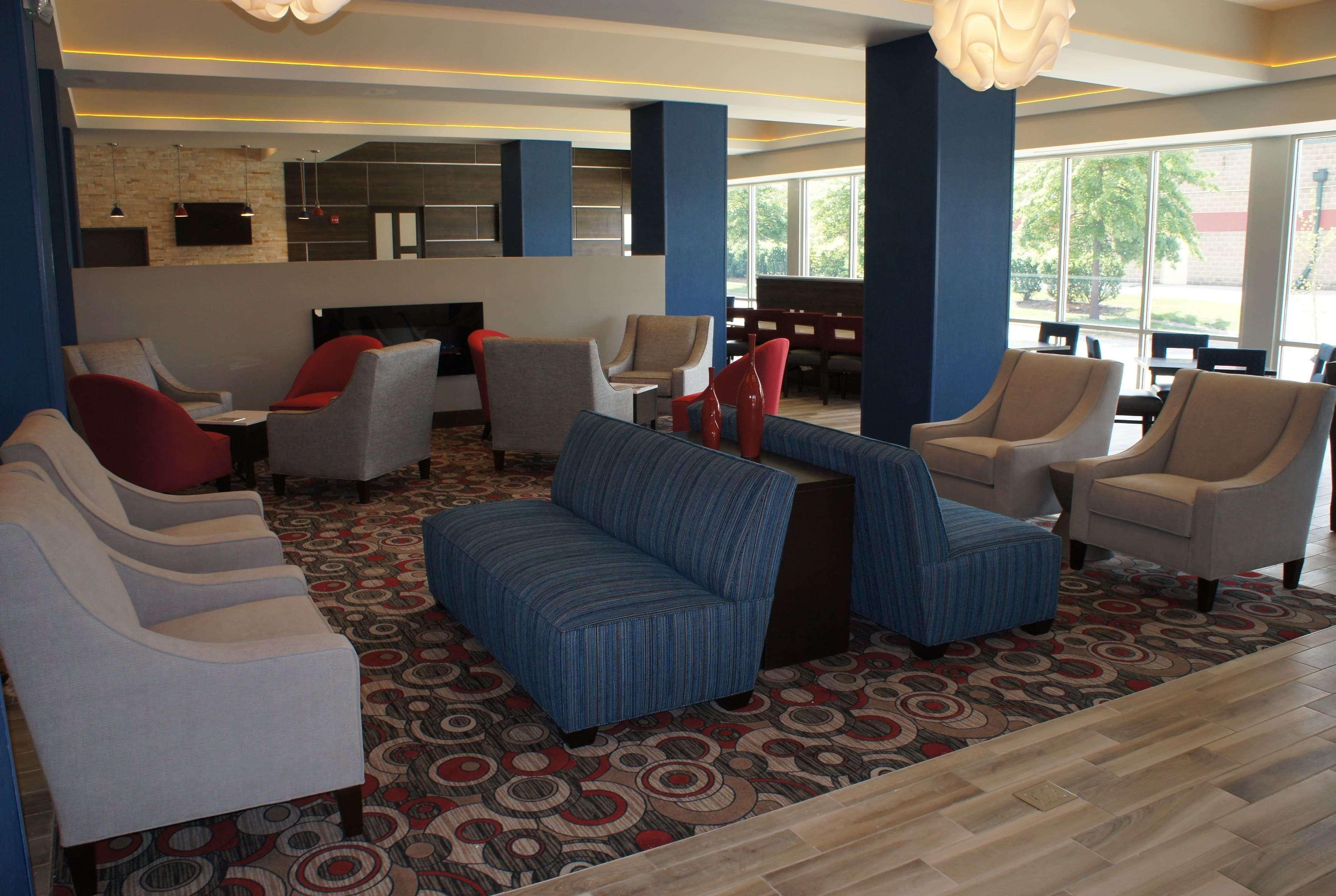 La Quinta Inn And Suites By Wyndham בלומינגטון מראה חיצוני תמונה