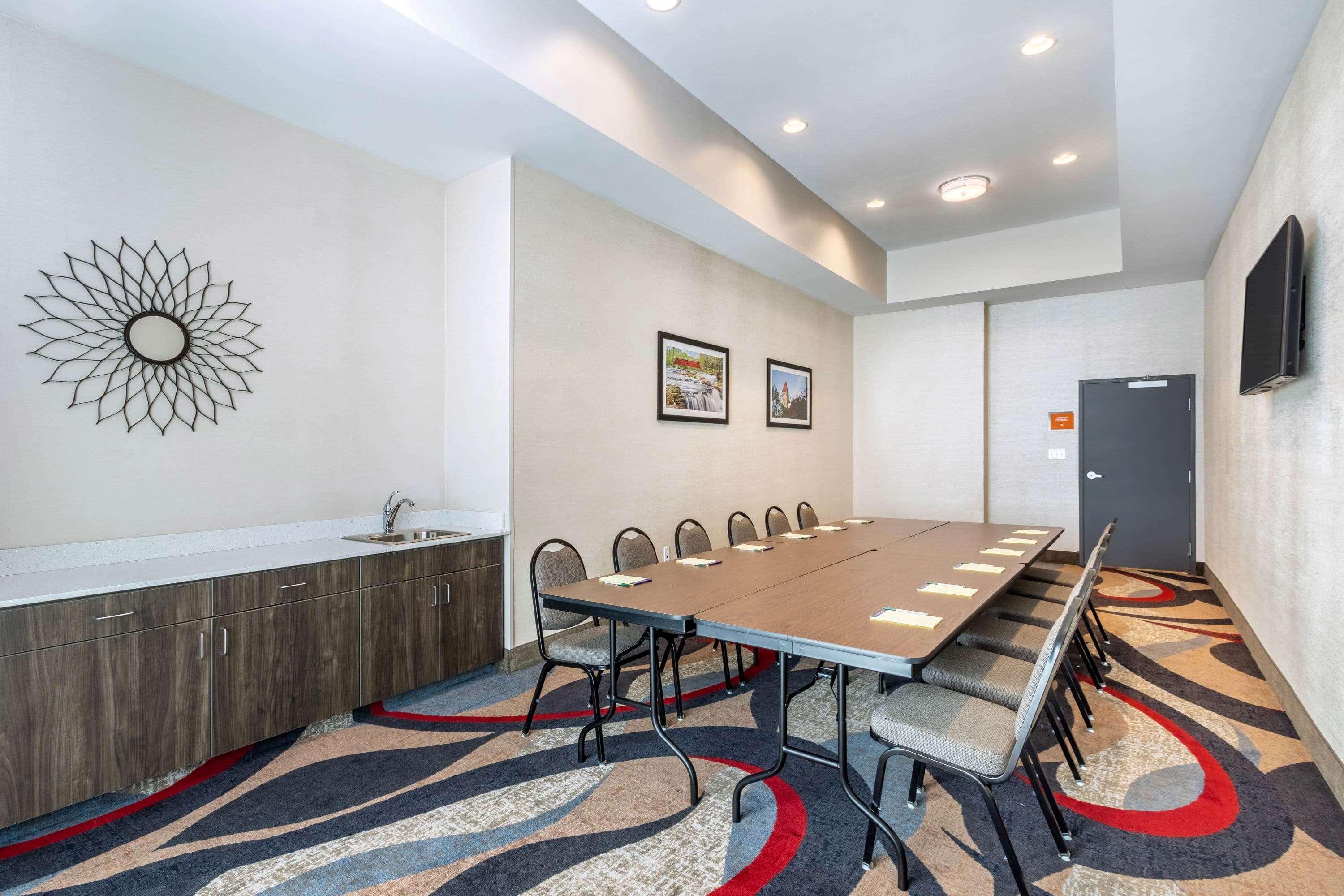 La Quinta Inn And Suites By Wyndham בלומינגטון מראה חיצוני תמונה