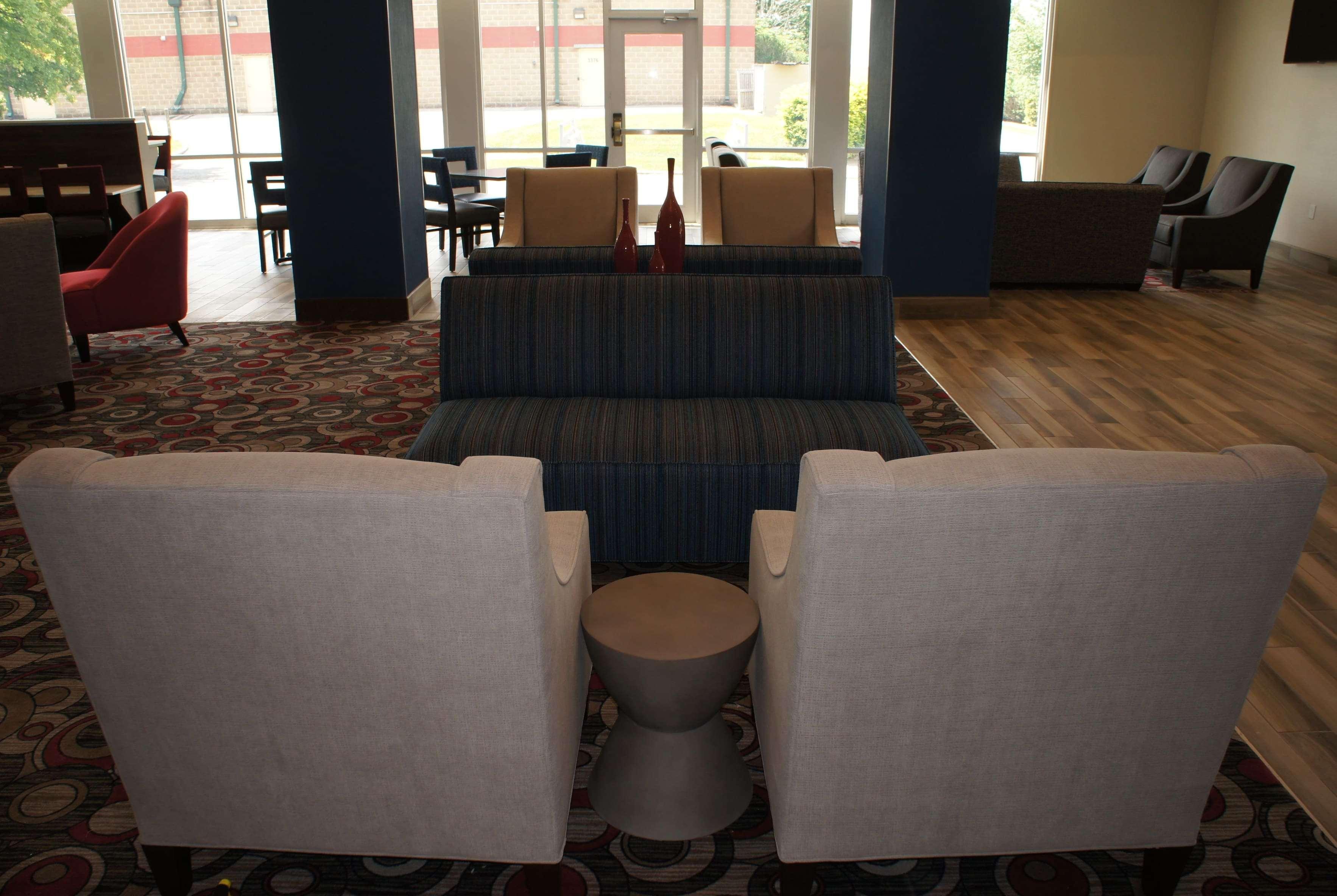 La Quinta Inn And Suites By Wyndham בלומינגטון מראה חיצוני תמונה